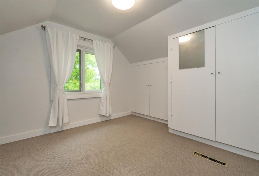937 Elizabeth, 3 Bedroom Bedrooms, 8 Room Rooms,2 BathroomBathrooms,Residential,For Sale,Elizabeth,0