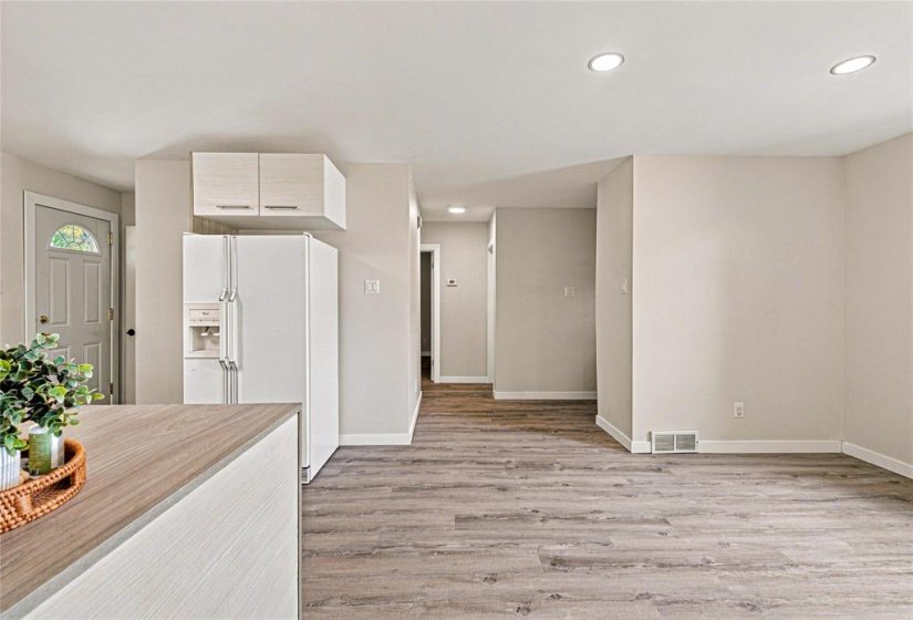 12 Arundel, 2 Bedroom Bedrooms, 6 Room Rooms,1 BathroomBathrooms,Residential,For Sale,Arundel,0