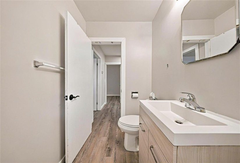 12 Arundel, 2 Bedroom Bedrooms, 6 Room Rooms,1 BathroomBathrooms,Residential,For Sale,Arundel,0