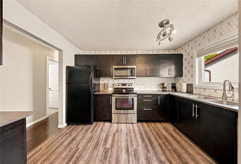 150 Alburg, 4 Bedroom Bedrooms, 11 Room Rooms,2 BathroomBathrooms,Residential,For Sale,Alburg,0