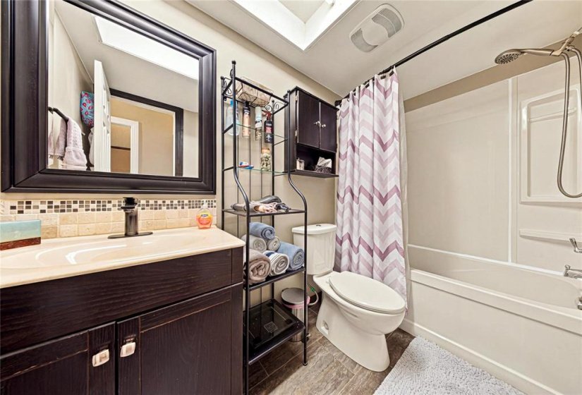 150 Alburg, 4 Bedroom Bedrooms, 11 Room Rooms,2 BathroomBathrooms,Residential,For Sale,Alburg,0