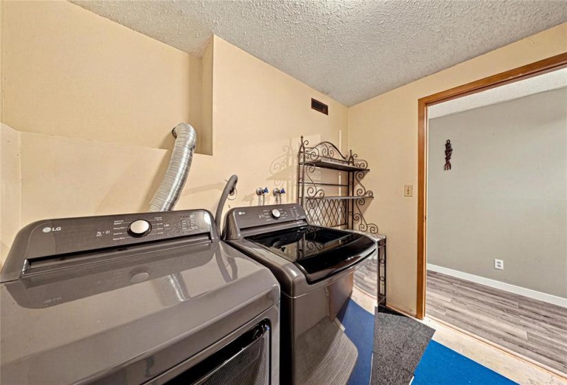 150 Alburg, 4 Bedroom Bedrooms, 11 Room Rooms,2 BathroomBathrooms,Residential,For Sale,Alburg,0