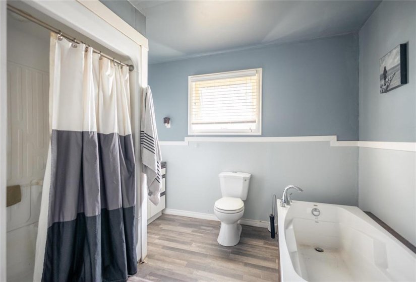75125 7, 4 Bedroom Bedrooms, 11 Room Rooms,2 BathroomBathrooms,Residential,For Sale,7,0