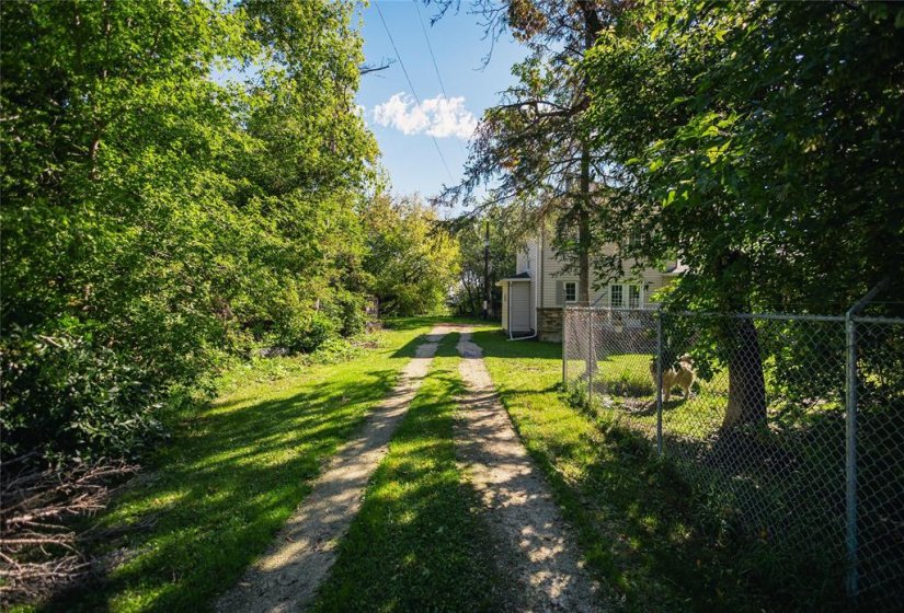 75125 7, 4 Bedroom Bedrooms, 11 Room Rooms,2 BathroomBathrooms,Residential,For Sale,7,0