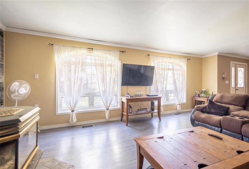 75125 7, 4 Bedroom Bedrooms, 11 Room Rooms,2 BathroomBathrooms,Residential,For Sale,7,0