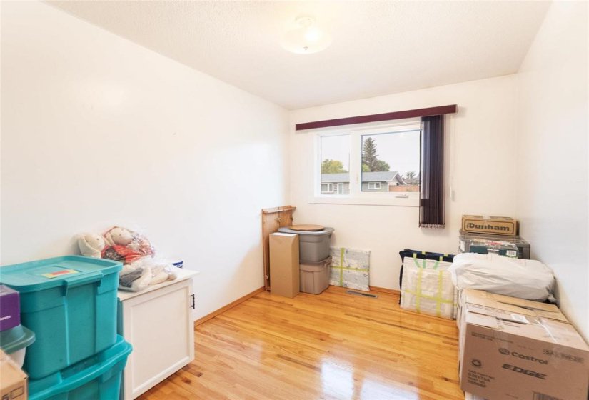83 Bayview, 4 Bedroom Bedrooms, 10 Room Rooms,2 BathroomBathrooms,Residential,For Sale,Bayview,0