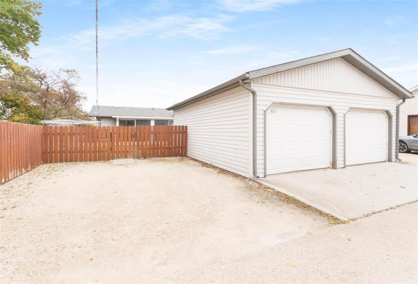 83 Bayview, 4 Bedroom Bedrooms, 10 Room Rooms,2 BathroomBathrooms,Residential,For Sale,Bayview,0