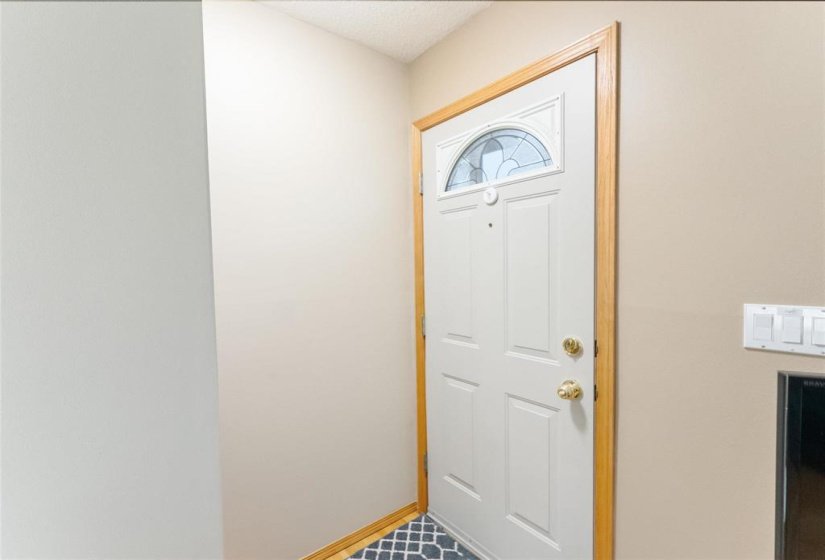 83 Bayview, 4 Bedroom Bedrooms, 10 Room Rooms,2 BathroomBathrooms,Residential,For Sale,Bayview,0