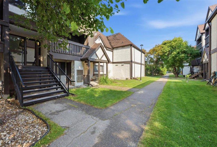 109 Swindon, 2 Bedroom Bedrooms, 7 Room Rooms,1 BathroomBathrooms,Condominium,For Sale,Swindon,0