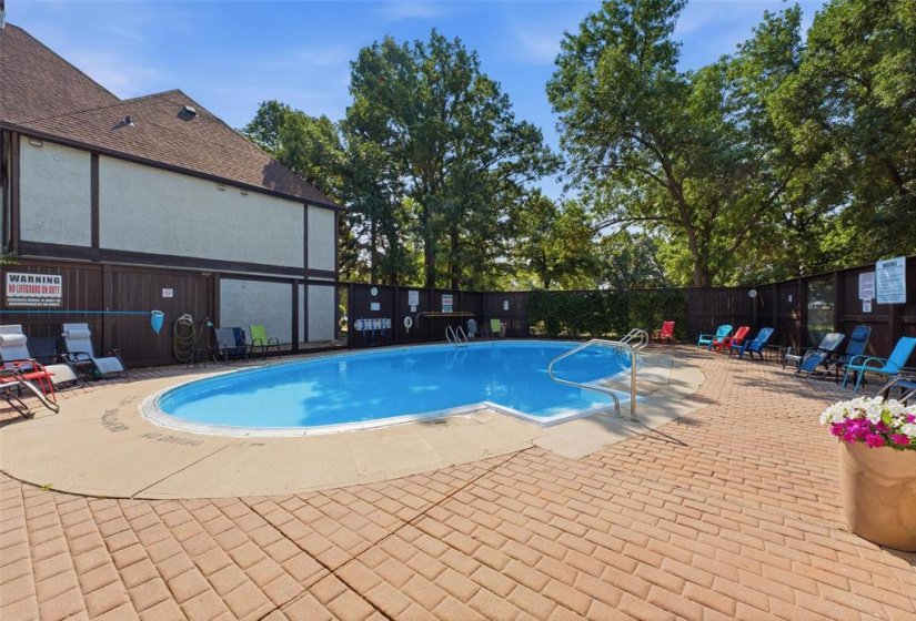 109 Swindon, 2 Bedroom Bedrooms, 7 Room Rooms,1 BathroomBathrooms,Condominium,For Sale,Swindon,0