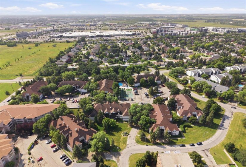 109 Swindon, 2 Bedroom Bedrooms, 7 Room Rooms,1 BathroomBathrooms,Condominium,For Sale,Swindon,0