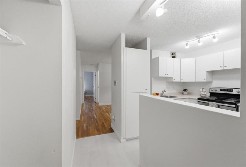 109 Swindon, 2 Bedroom Bedrooms, 7 Room Rooms,1 BathroomBathrooms,Condominium,For Sale,Swindon,0