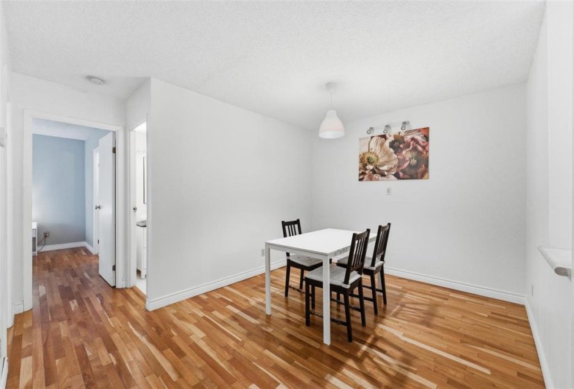 109 Swindon, 2 Bedroom Bedrooms, 7 Room Rooms,1 BathroomBathrooms,Condominium,For Sale,Swindon,0