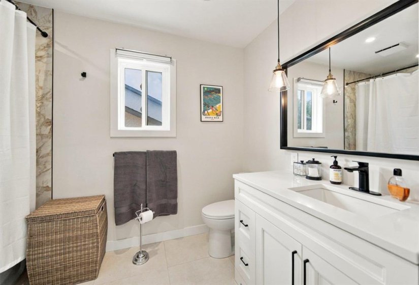86 Hookway, 4 Bedroom Bedrooms, 15 Room Rooms,3 BathroomBathrooms,Residential,For Sale,Hookway,0