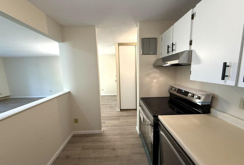 460 Kenaston, 1 Bedroom Bedrooms, 5 Room Rooms,1 BathroomBathrooms,Condominium,For Sale,Kenaston,0