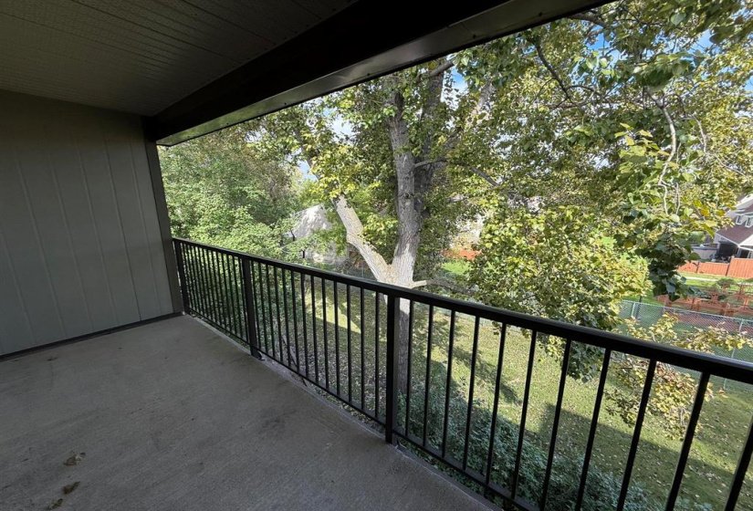 460 Kenaston, 1 Bedroom Bedrooms, 5 Room Rooms,1 BathroomBathrooms,Condominium,For Sale,Kenaston,0