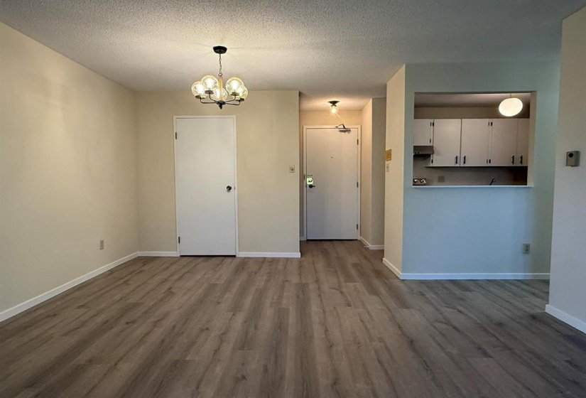 460 Kenaston, 1 Bedroom Bedrooms, 5 Room Rooms,1 BathroomBathrooms,Condominium,For Sale,Kenaston,0