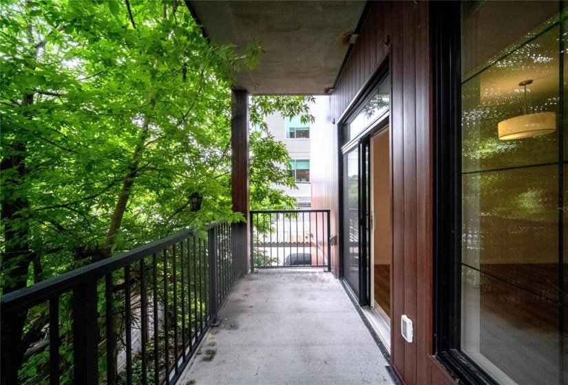 958 McMillan, 2 Bedroom Bedrooms, 9 Room Rooms,2 BathroomBathrooms,Condominium,For Sale,McMillan,0