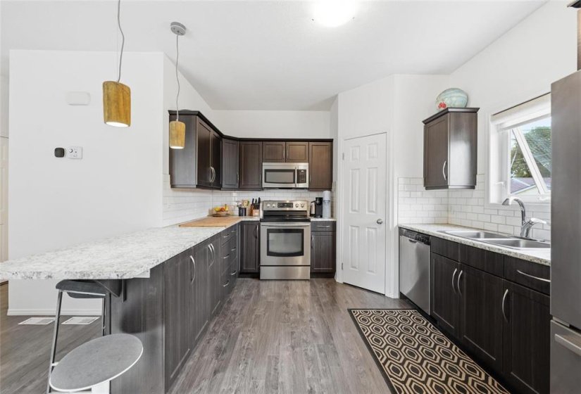 86 Ellesmere, 4 Bedroom Bedrooms, 12 Room Rooms,2 BathroomBathrooms,Residential,For Sale,Ellesmere,0