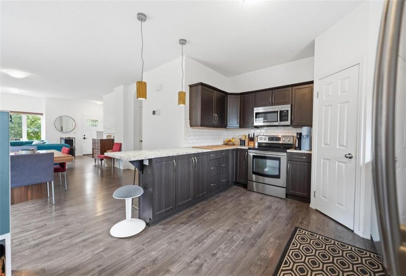 86 Ellesmere, 4 Bedroom Bedrooms, 12 Room Rooms,2 BathroomBathrooms,Residential,For Sale,Ellesmere,0