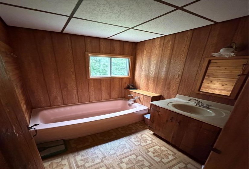 3 Bedroom Bedrooms, 7 Room Rooms,0,Residential,For Sale,0