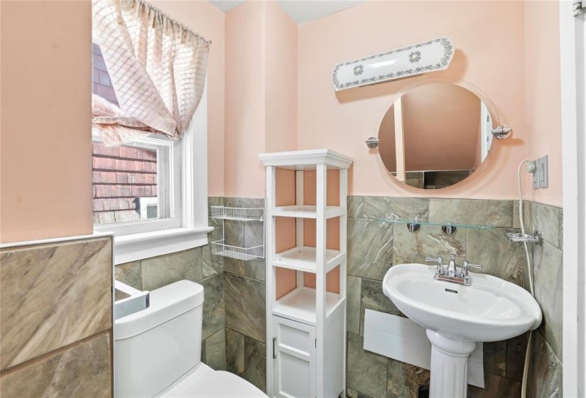 600 Goulding, 3 Bedroom Bedrooms, 10 Room Rooms,2 BathroomBathrooms,Residential,For Sale,Goulding,0