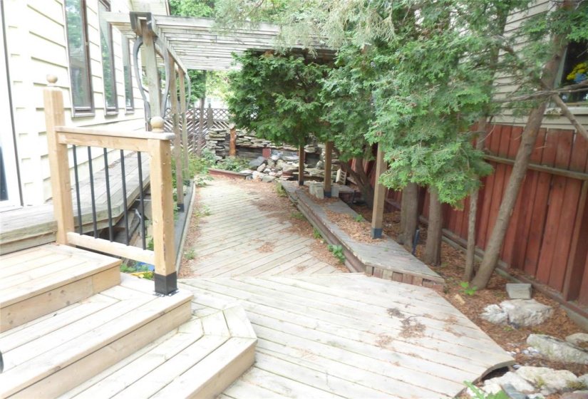 600 Goulding, 3 Bedroom Bedrooms, 10 Room Rooms,2 BathroomBathrooms,Residential,For Sale,Goulding,0