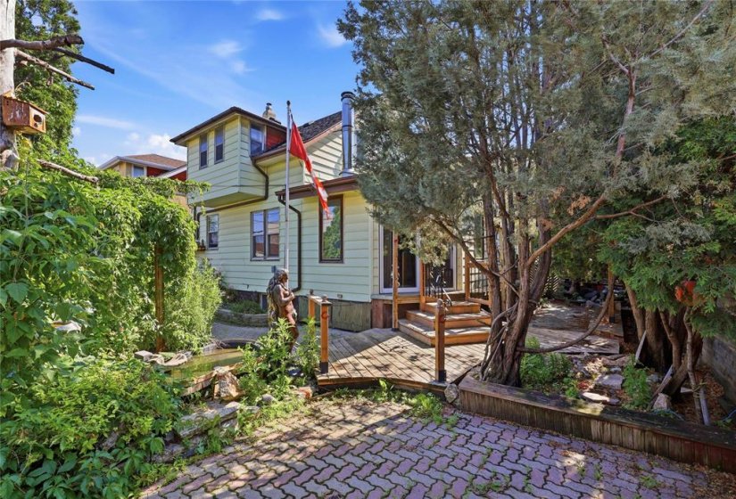600 Goulding, 3 Bedroom Bedrooms, 10 Room Rooms,2 BathroomBathrooms,Residential,For Sale,Goulding,0