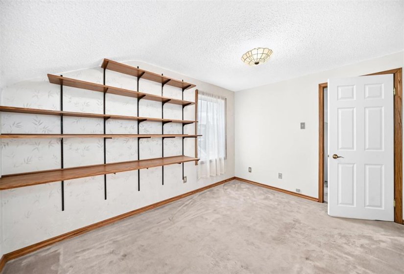 1205 Ashburn, 2 Bedroom Bedrooms, 10 Room Rooms,2 BathroomBathrooms,Residential,For Sale,Ashburn,0
