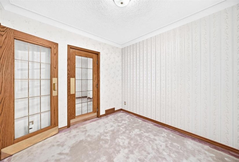 1205 Ashburn, 2 Bedroom Bedrooms, 10 Room Rooms,2 BathroomBathrooms,Residential,For Sale,Ashburn,0