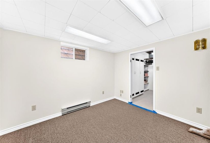 1205 Ashburn, 2 Bedroom Bedrooms, 10 Room Rooms,2 BathroomBathrooms,Residential,For Sale,Ashburn,0