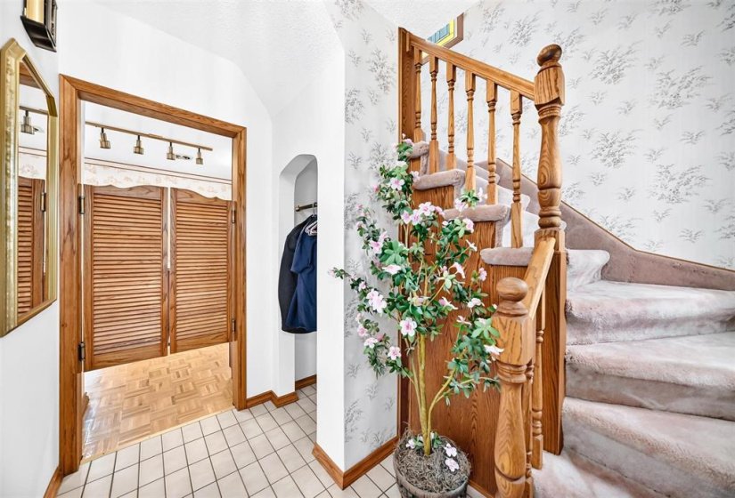 1205 Ashburn, 2 Bedroom Bedrooms, 10 Room Rooms,2 BathroomBathrooms,Residential,For Sale,Ashburn,0