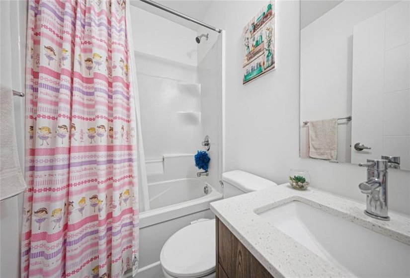 1580 Ravelston, 4 Bedroom Bedrooms, 11 Room Rooms,3 BathroomBathrooms,Condominium,For Sale,Ravelston,0