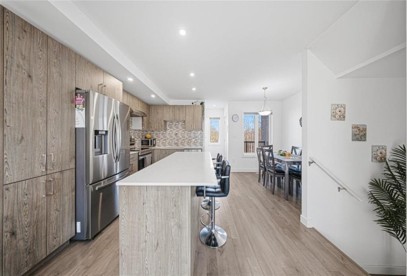 1580 Ravelston, 4 Bedroom Bedrooms, 11 Room Rooms,3 BathroomBathrooms,Condominium,For Sale,Ravelston,0