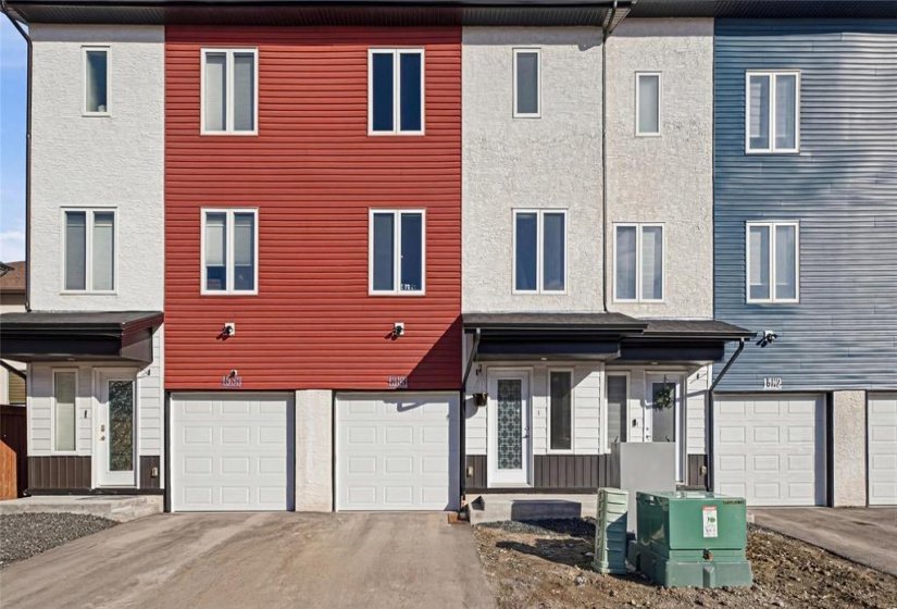 1580 Ravelston, 4 Bedroom Bedrooms, 11 Room Rooms,3 BathroomBathrooms,Condominium,For Sale,Ravelston,0