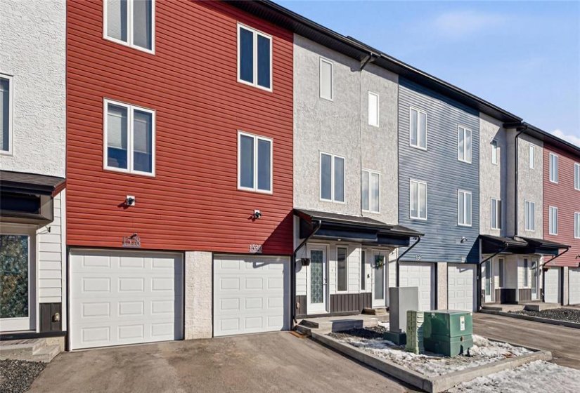 1580 Ravelston, 4 Bedroom Bedrooms, 11 Room Rooms,3 BathroomBathrooms,Condominium,For Sale,Ravelston,0
