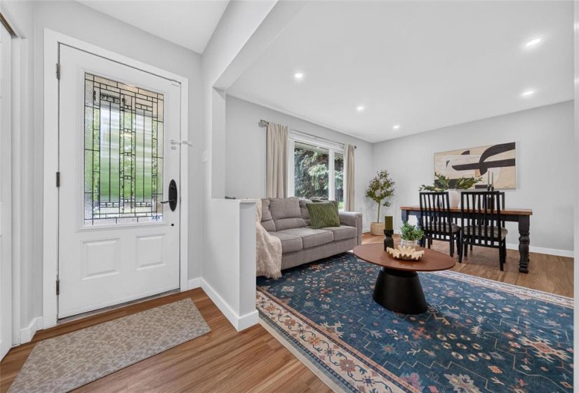 430 Greenacre, 2 Bedroom Bedrooms, 12 Room Rooms,2 BathroomBathrooms,Residential,For Sale,Greenacre,0