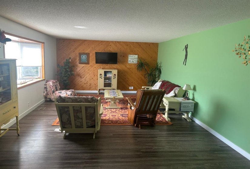 251 Kens, 3 Bedroom Bedrooms, 12 Room Rooms,2 BathroomBathrooms,Residential,For Sale,Kens,0