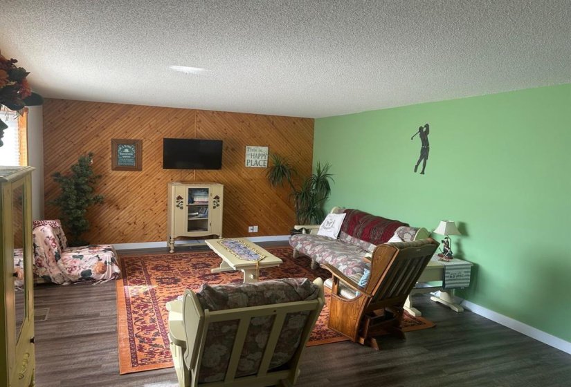 251 Kens, 3 Bedroom Bedrooms, 12 Room Rooms,2 BathroomBathrooms,Residential,For Sale,Kens,0