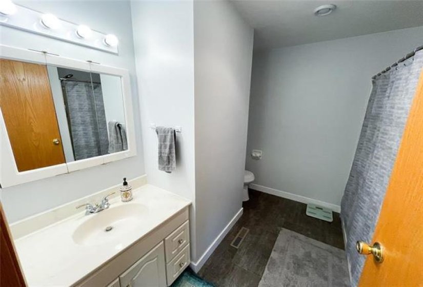251 Kens, 3 Bedroom Bedrooms, 12 Room Rooms,2 BathroomBathrooms,Residential,For Sale,Kens,0