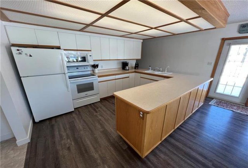251 Kens, 3 Bedroom Bedrooms, 12 Room Rooms,2 BathroomBathrooms,Residential,For Sale,Kens,0