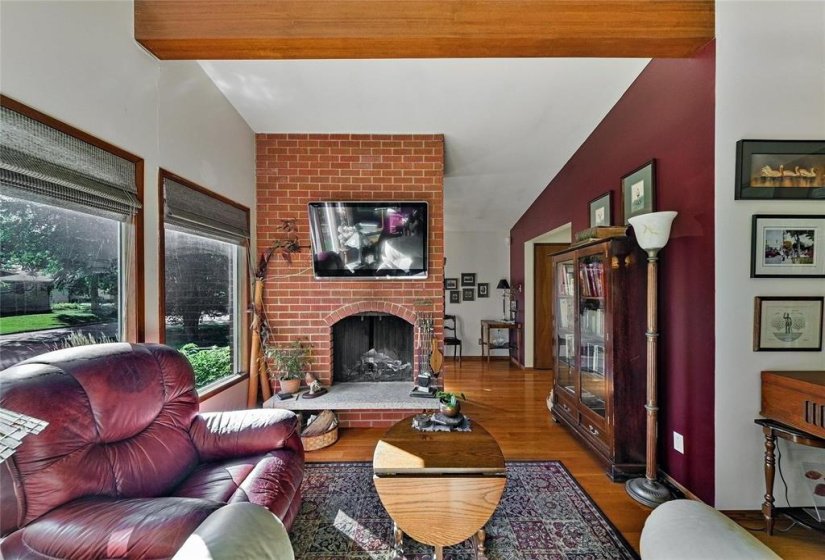 46 Folkestone, 3 Bedroom Bedrooms, 11 Room Rooms,3 BathroomBathrooms,Residential,For Sale,Folkestone,0