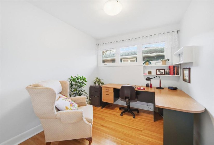 727 Waterloo, 4 Bedroom Bedrooms, 12 Room Rooms,2 BathroomBathrooms,Residential,For Sale,Waterloo,0