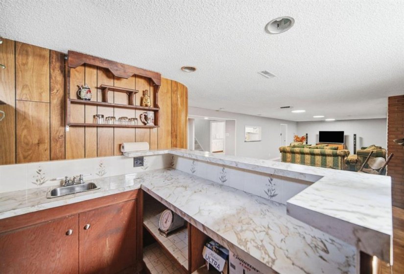 727 Waterloo, 4 Bedroom Bedrooms, 12 Room Rooms,2 BathroomBathrooms,Residential,For Sale,Waterloo,0