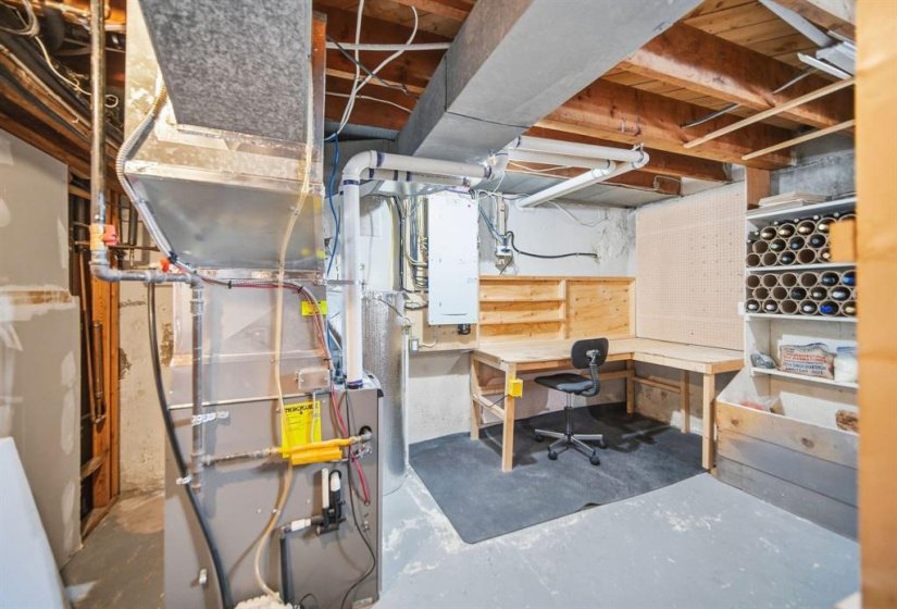 727 Waterloo, 4 Bedroom Bedrooms, 12 Room Rooms,2 BathroomBathrooms,Residential,For Sale,Waterloo,0