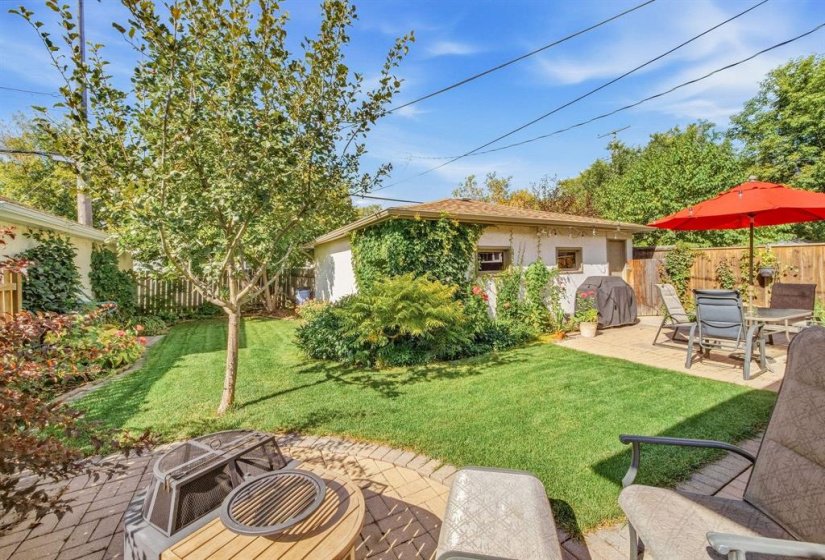 727 Waterloo, 4 Bedroom Bedrooms, 12 Room Rooms,2 BathroomBathrooms,Residential,For Sale,Waterloo,0