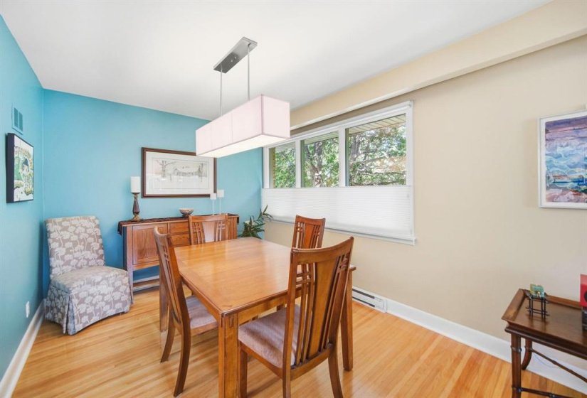 727 Waterloo, 4 Bedroom Bedrooms, 12 Room Rooms,2 BathroomBathrooms,Residential,For Sale,Waterloo,0