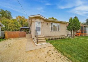 284 Lynbrook, 2 Bedroom Bedrooms, 10 Room Rooms,2 BathroomBathrooms,Residential,For Sale,Lynbrook,0
