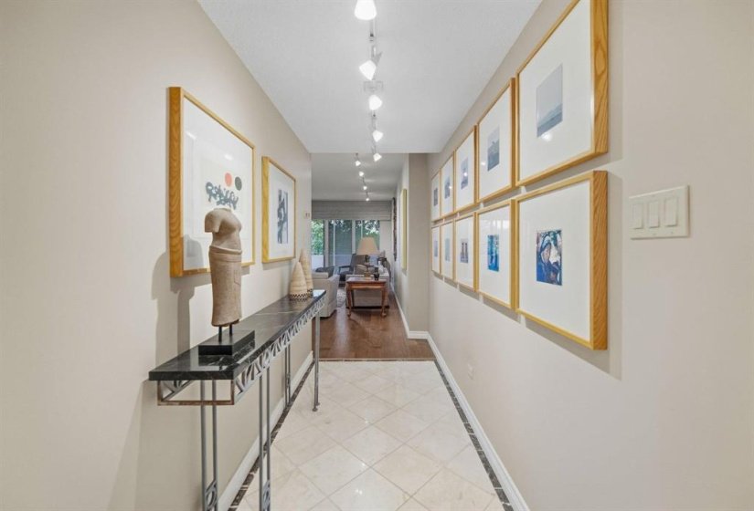200 Tuxedo, 1 Bedroom Bedrooms, 8 Room Rooms,2 BathroomBathrooms,Condominium,For Sale,Tuxedo,0