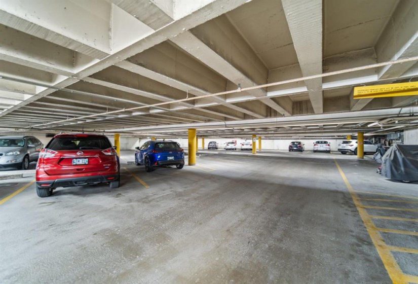 200 Tuxedo, 1 Bedroom Bedrooms, 8 Room Rooms,2 BathroomBathrooms,Condominium,For Sale,Tuxedo,0